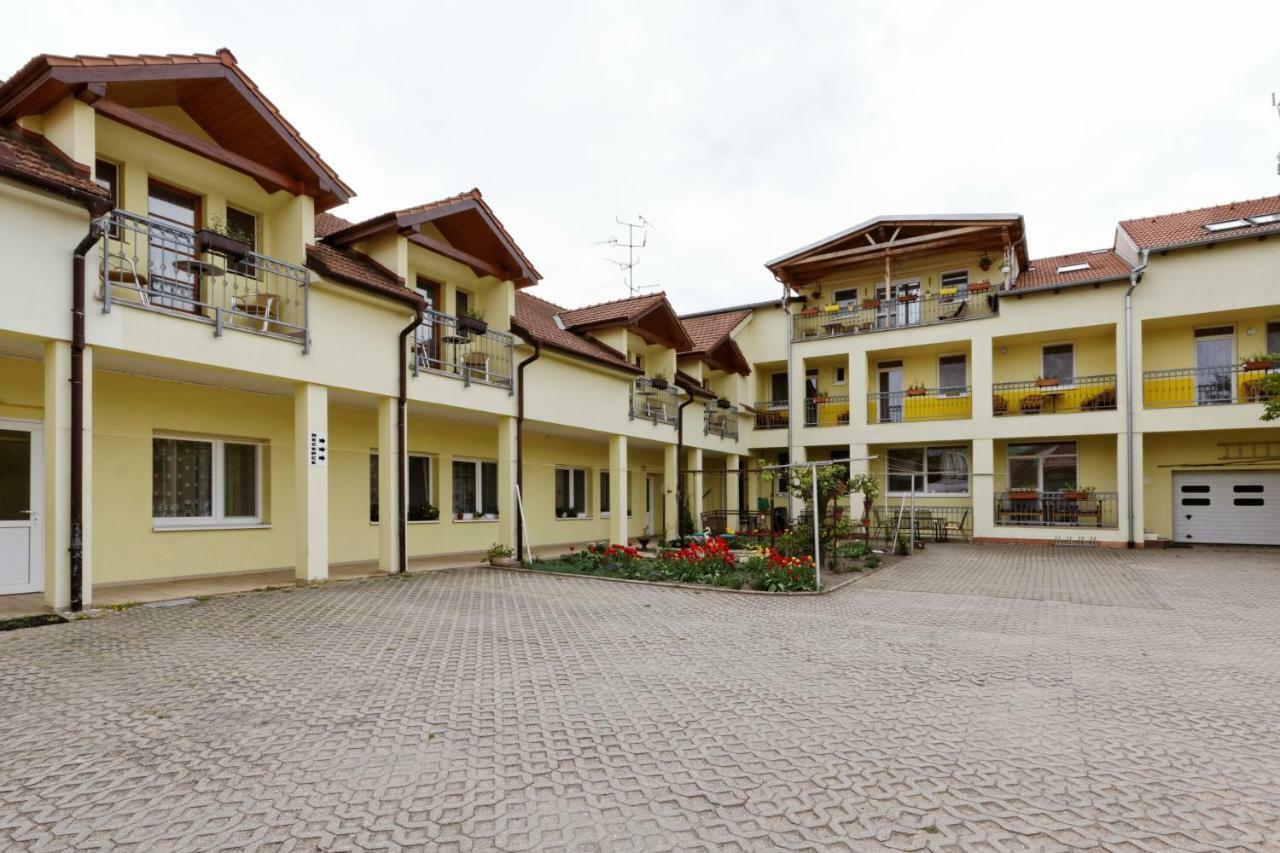 Penzion Jordán Lednice Exterior foto