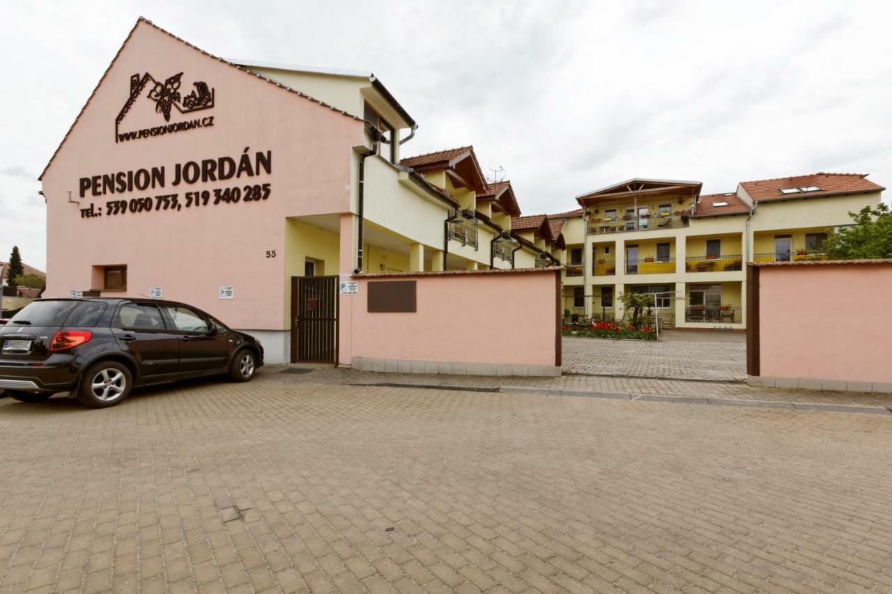 Penzion Jordán Lednice Exterior foto